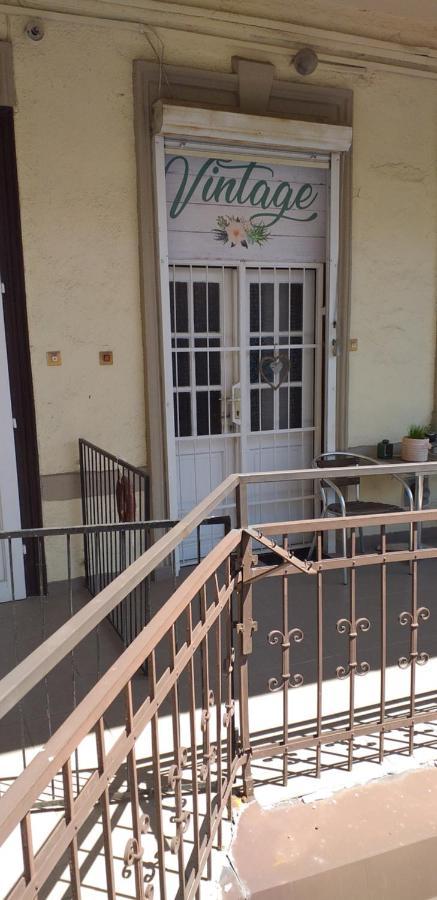 Belvárosi Vintage Apartman a sétálóutcán Miskolc Exterior foto