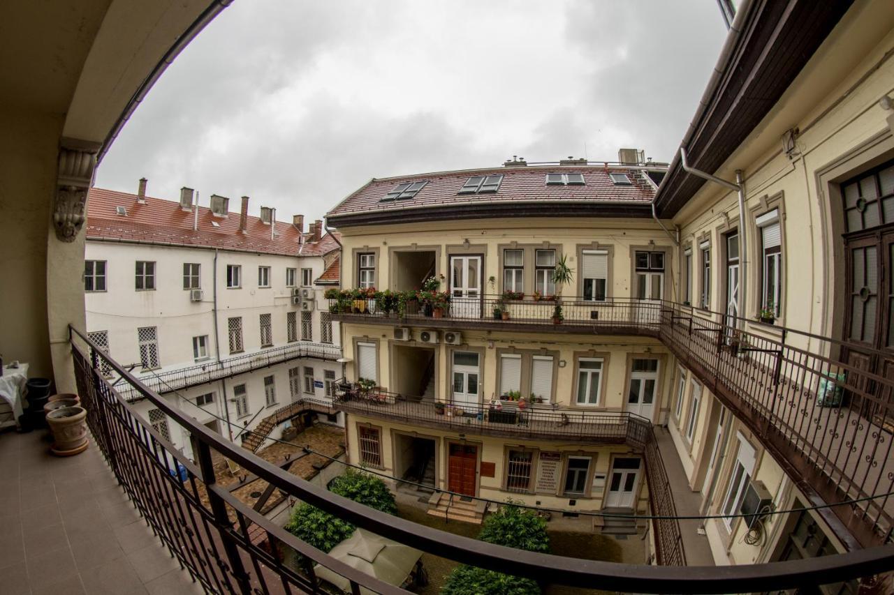 Belvárosi Vintage Apartman a sétálóutcán Miskolc Exterior foto